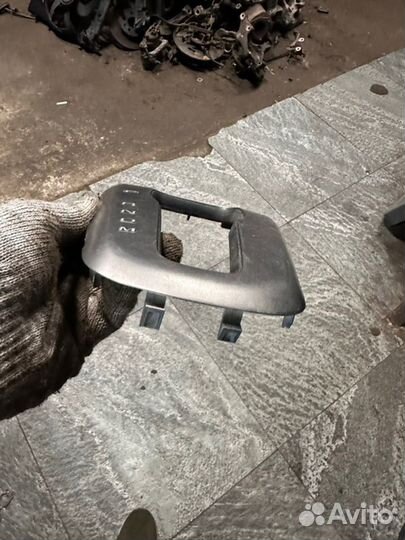 Накладка селектора Chevrolet Aveo T300 2012