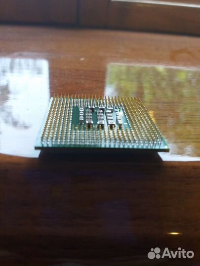 Материнская плата с процессором и памятью