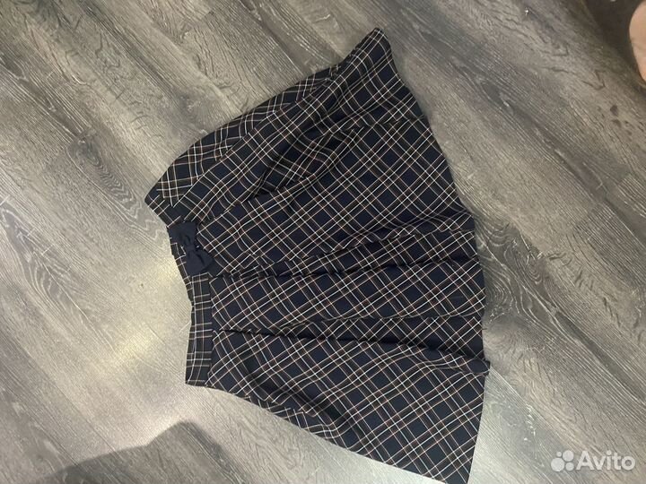 Продаю юбку и жилет для девочки