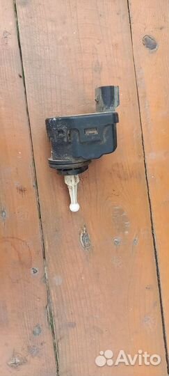 Эл корректор фары mitsubishi carisma