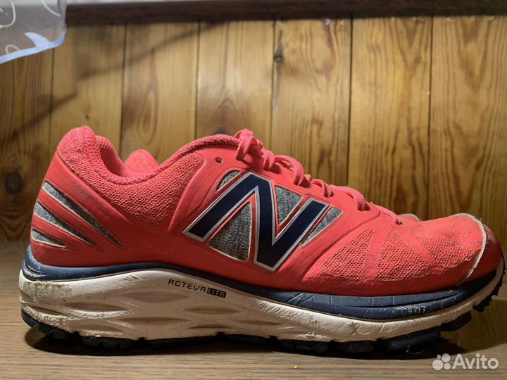 Кроссовки женские New balance