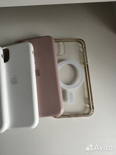 Чехол на iPhone 11