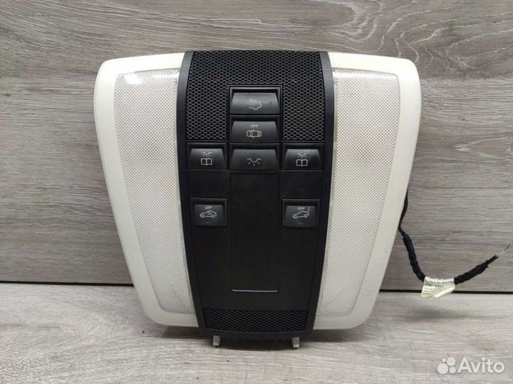 Плафон салона Mercedes C W204