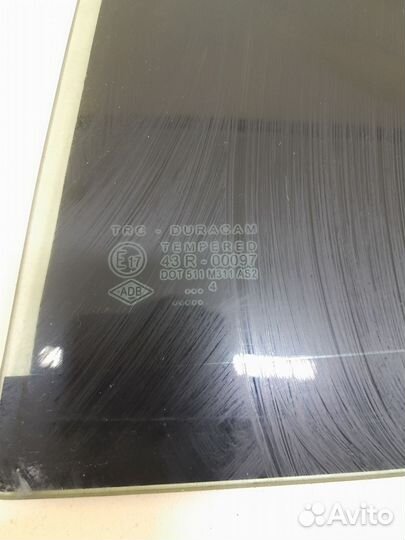 Стекло двери задней левой форточка Renault Logan 2