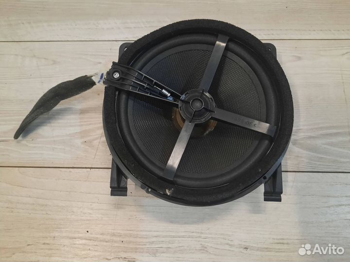 Динамик на volvo s80 s60 xc70 v70 xc90