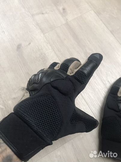 Мотоперчатки dainese