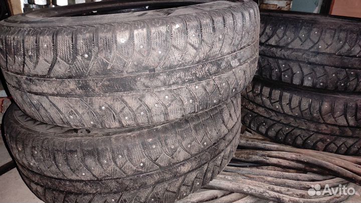 Bridgestone Ice Cruiser 7000 235/65 R17