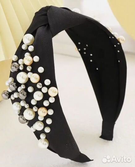 Ободок с разноцветным жемчугом