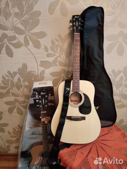 Продам гитару
