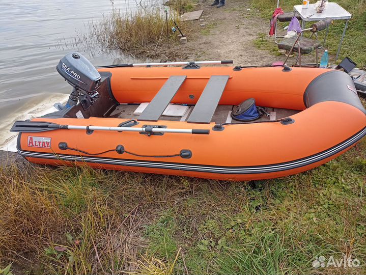 Надувная лодка