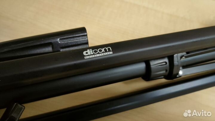 Штатив для фотоаппарата DiCom