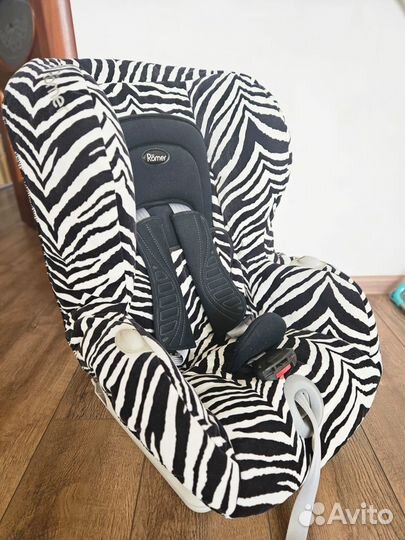 Детское автокресло romer 9-18 кг зебра