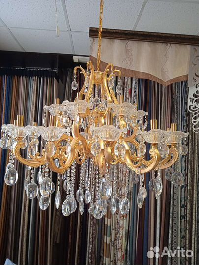 Люстра новая