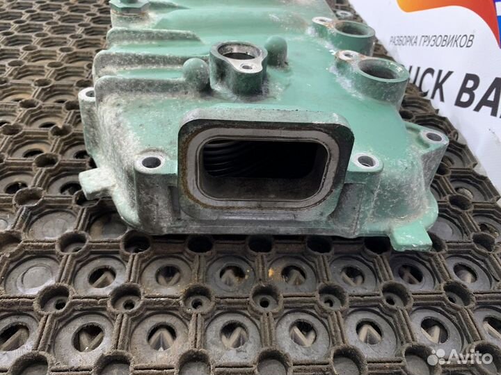 Крышка масляного радиатора Volvo FH