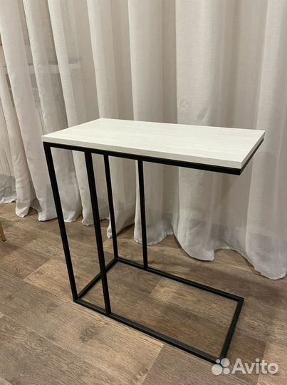 Придиванный столик Лофт