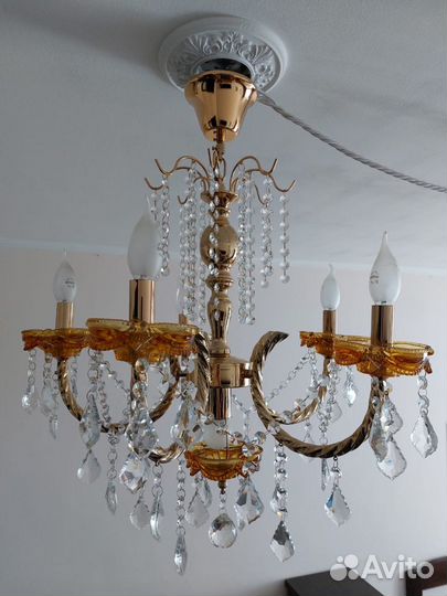 Люстра потолочная