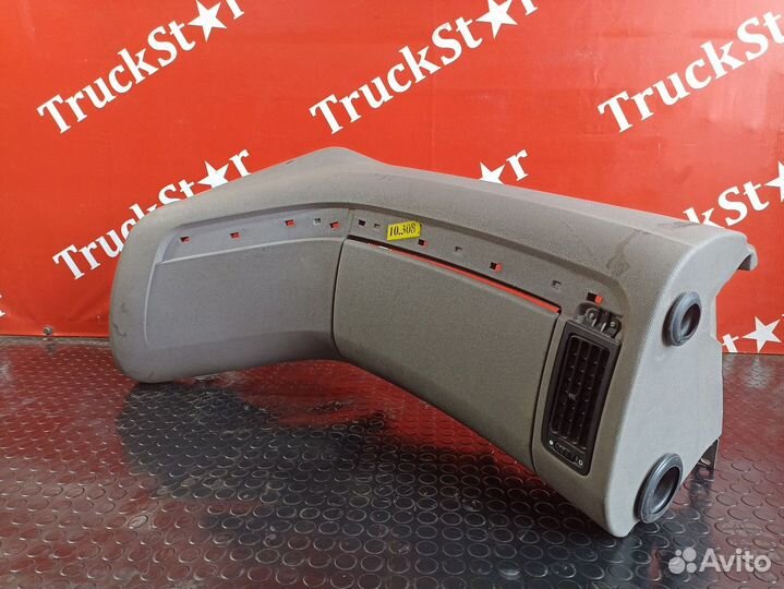 Передняя панель салона Daf XF106