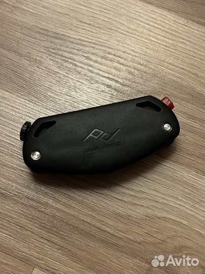 Peak Design Capture v2