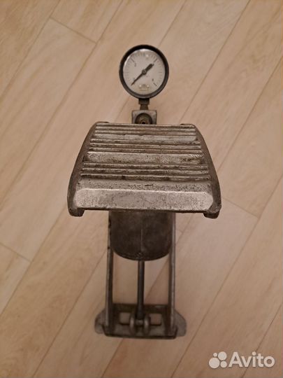 Насос для колес