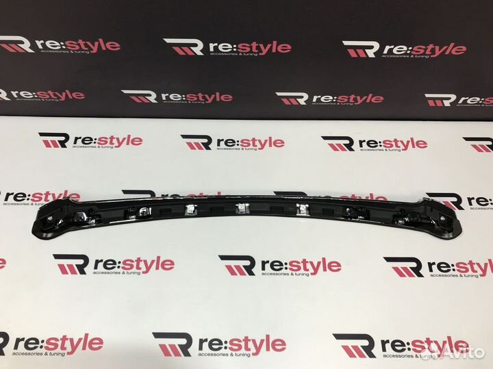 Молдинг капота Toyota Land Cruiser Prado 150