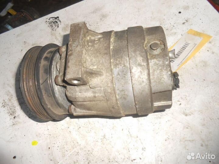 Компрессор системы кондиционирования Renault Megan