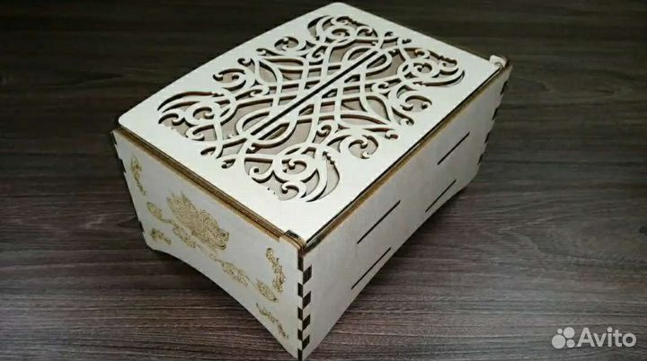 Коробки, шкатулки, пеналы, футляры