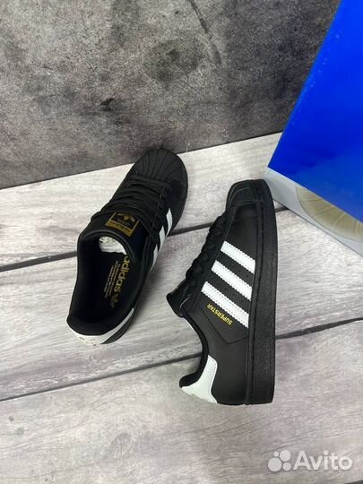 Кроссовки adidas superstar premium