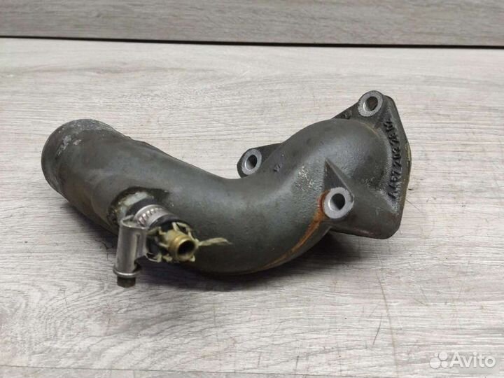 Патрубок системы охлаждения Mercedes Axor