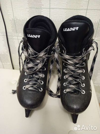 Коньки хоккейные