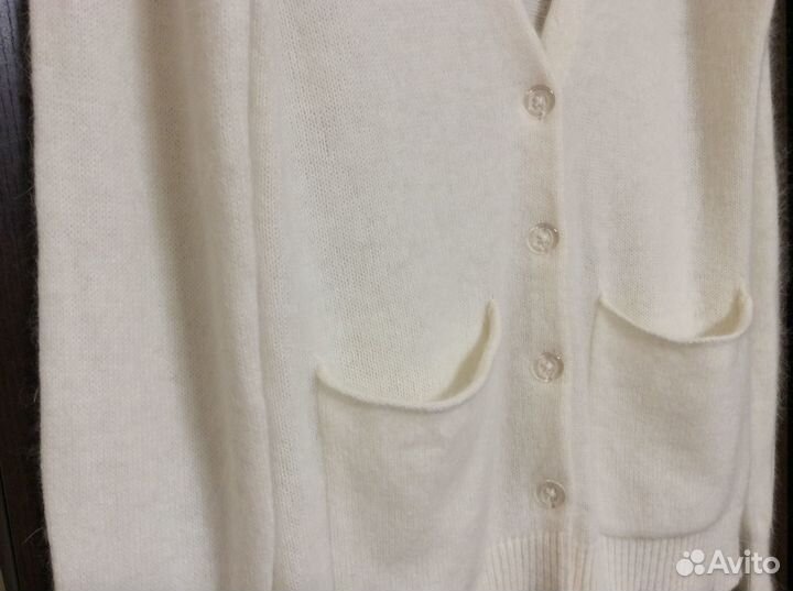 Красивый женский кардиган