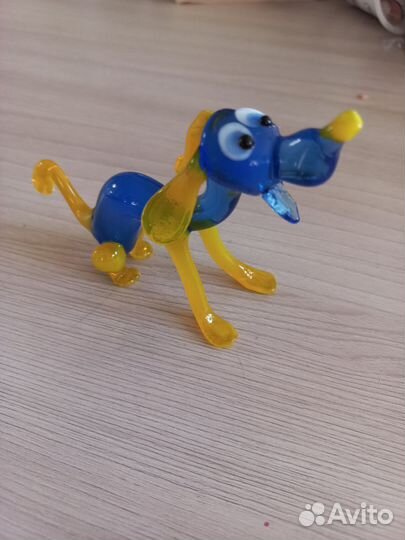 Стеклянные фигурки