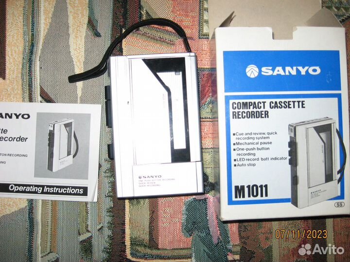 Диктофон sanyo M1011