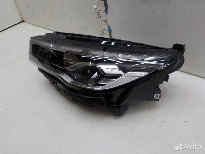 Б/У Б/У Фара левая Geely Emgrand 2018- 7051044800