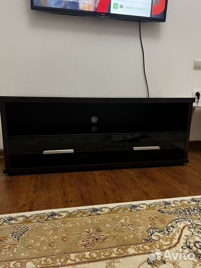 Подставка для телевизора