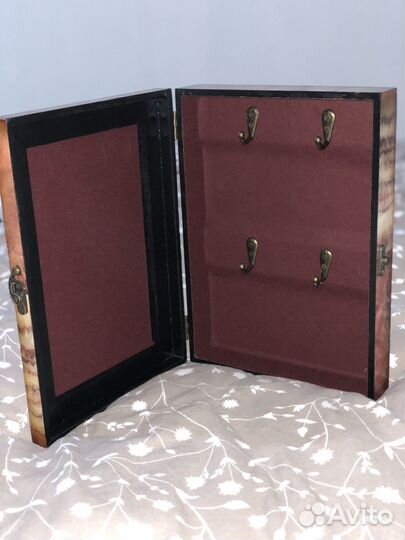 Ключница настенная из дерева