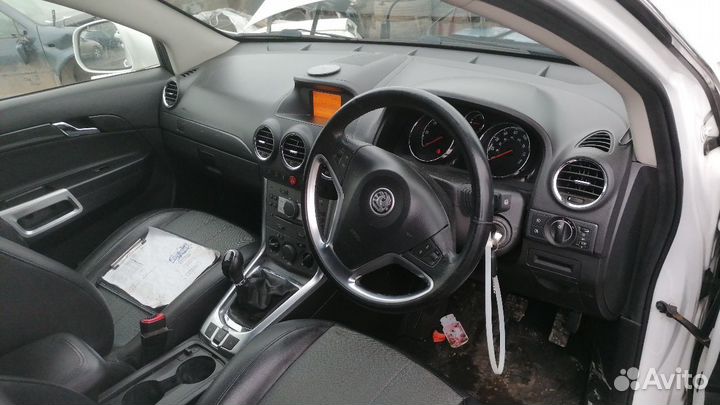 В разборе Opel Antara 2.2D