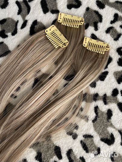 Волосы на заколках