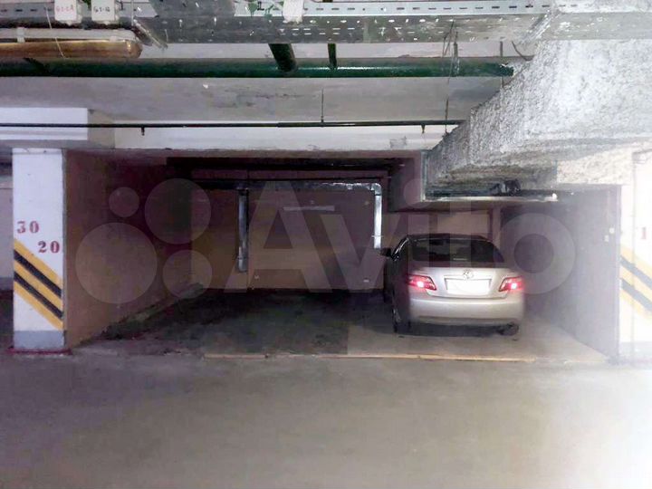 Машиноместо, 12 м²