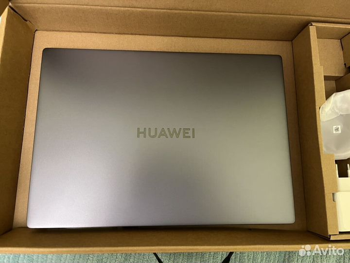 Huawei MateBook D 16 Intel Core i7 512 гб