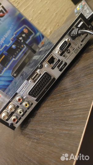 Спутниковый ресивер GI-S8120
