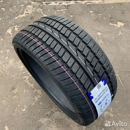 Windforce Snowblazer UHP 235/45 R19