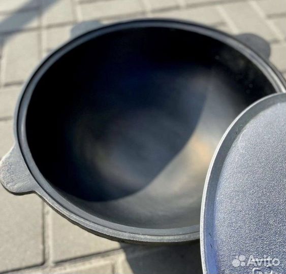 Казань чугунный 12л