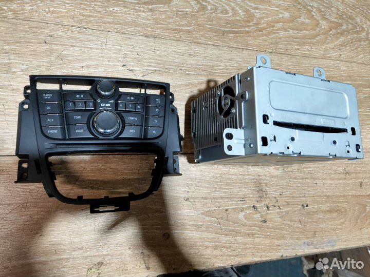 Мультимедийный модуль Opel Astra J 2010