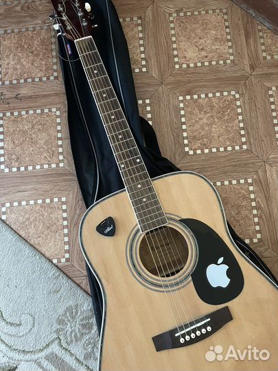 Акустическая гитара homage