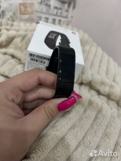 Смарт часы huawei band 4 pro