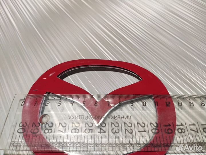 Задняя эмблема Mazda значок Мазда на зад