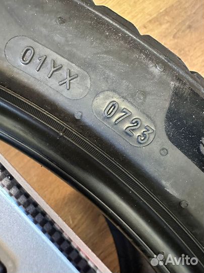 Michelin X-Ice North 4 SUV 295/40 R21 111T