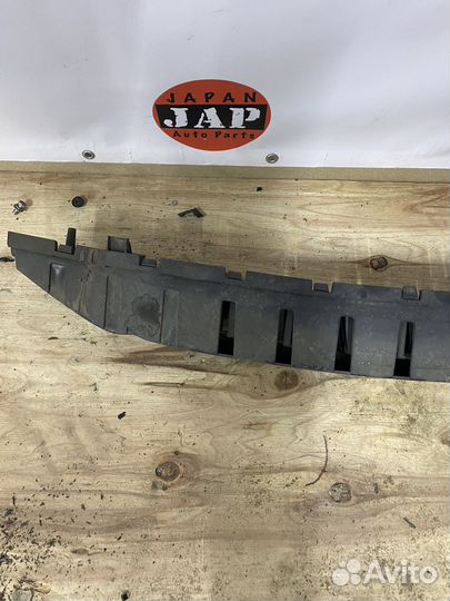 Абсорбер бампера Volvo V70