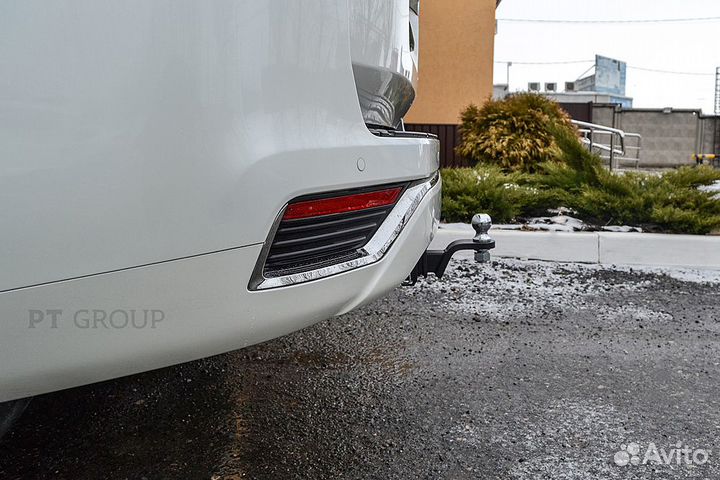 Фаркоп Toyota LC 300 2021- съемный квадрат