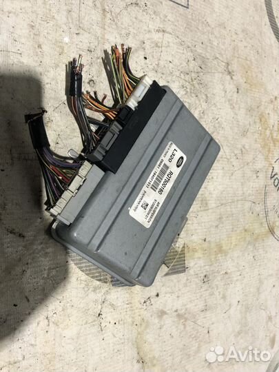 Блок управления пневмо подвеской Land Rover Range